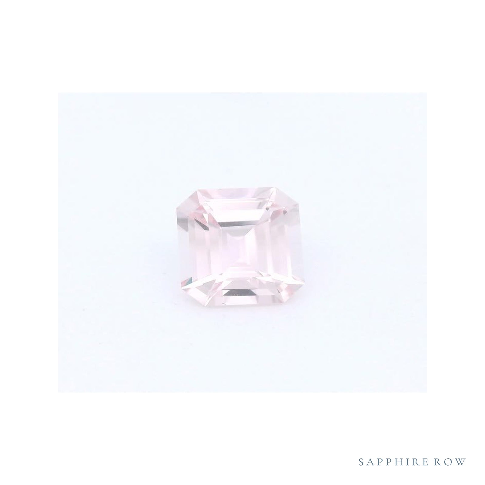 1.37 ct natural pink sapphire from Madagascar, emerald cut | Sapphire Row · cut4