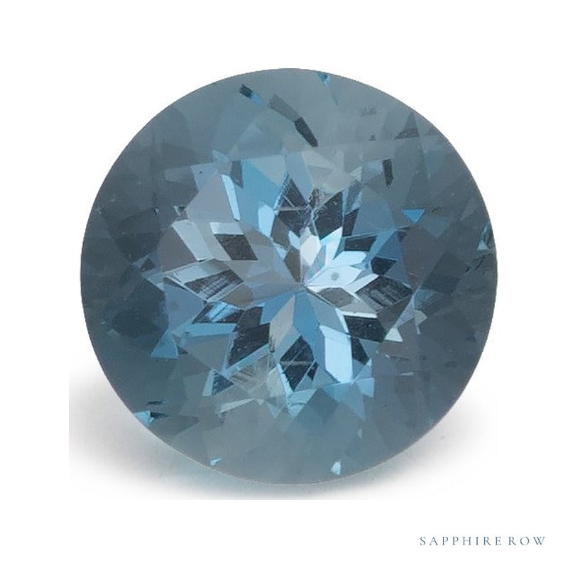 0.85 ct natural blue aquamarine from Mozambique, round cut | Sapphire Row · cut4 · cut5