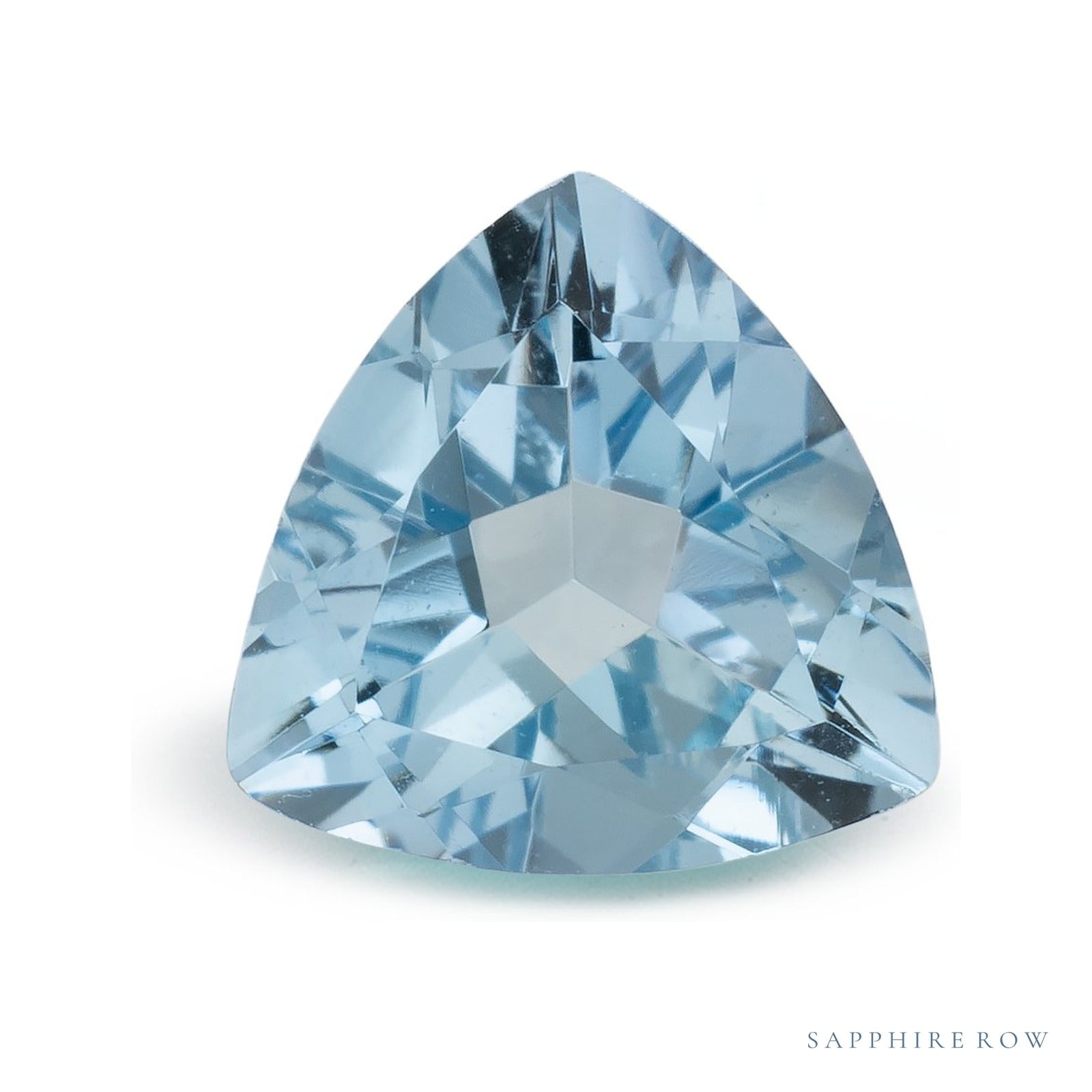 0.81 ct natural blue aquamarine from Brazil, trillion cut | Sapphire Row · cut4