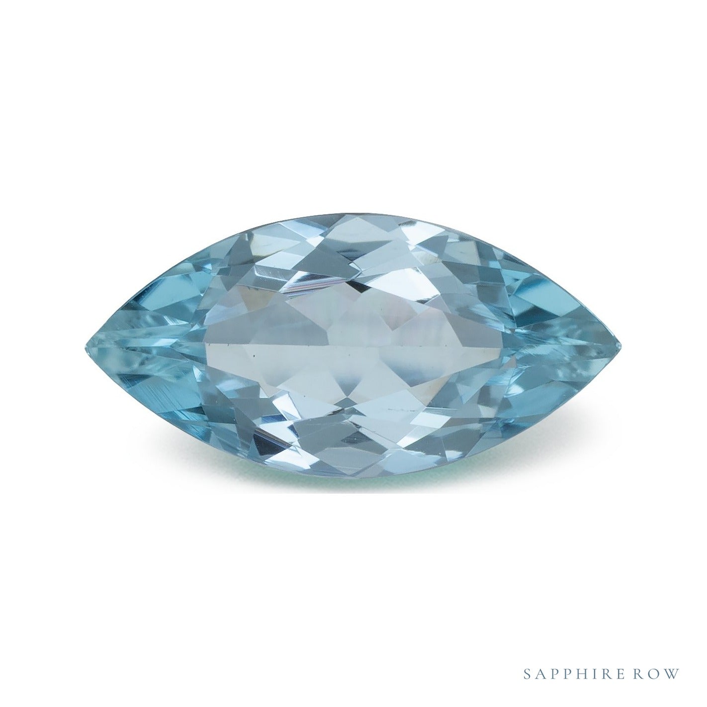0.72 ct natural blue aquamarine from Brazil, marquise cut | Sapphire Row · cut4 · cut5
