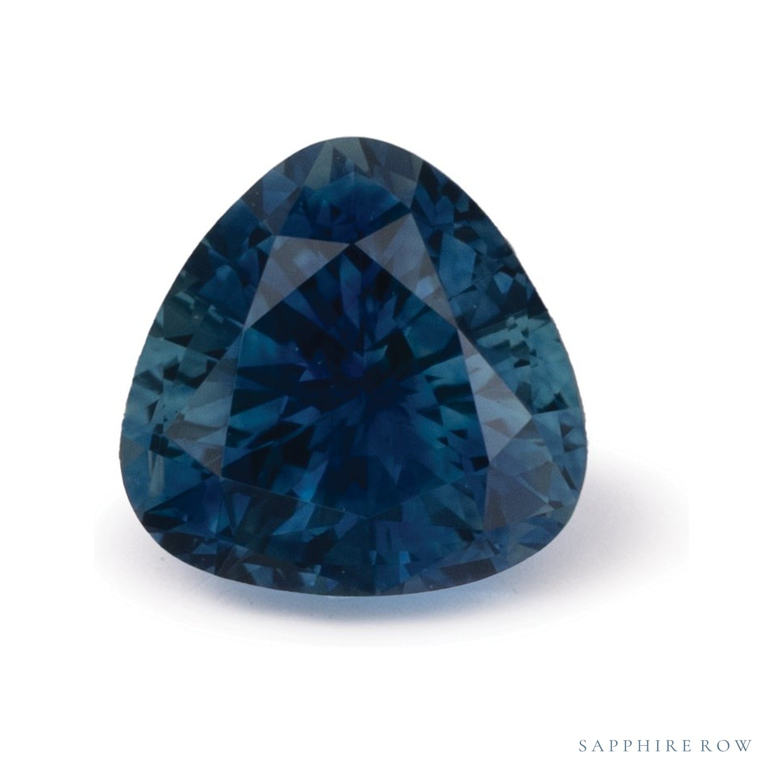 0.66 ct natural blue sapphire from United States, trillion cut | Sapphire Row · cut4