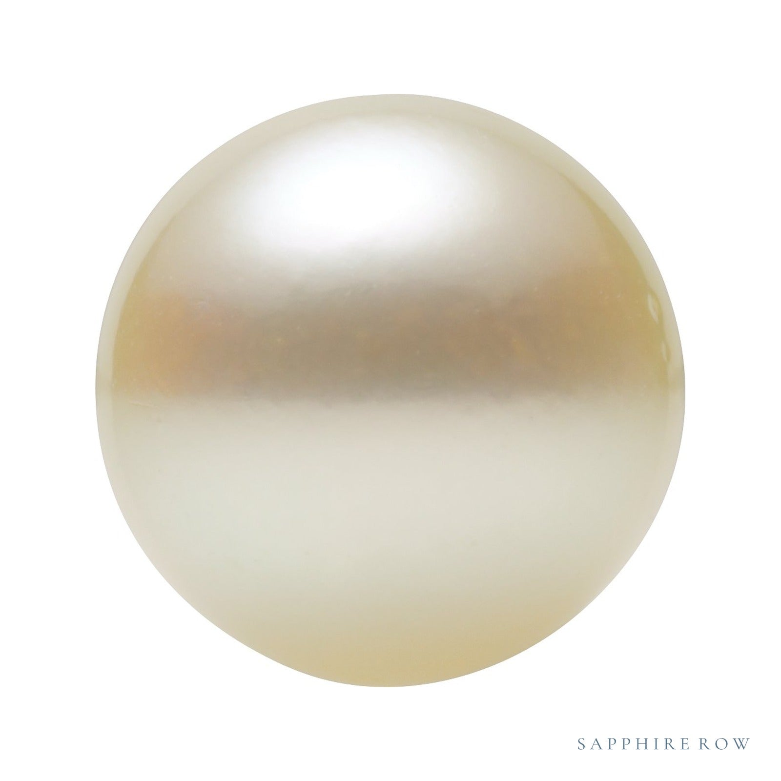 4.5 mm white cultured akoya pearl, round cut | Sapphire Row · cut4