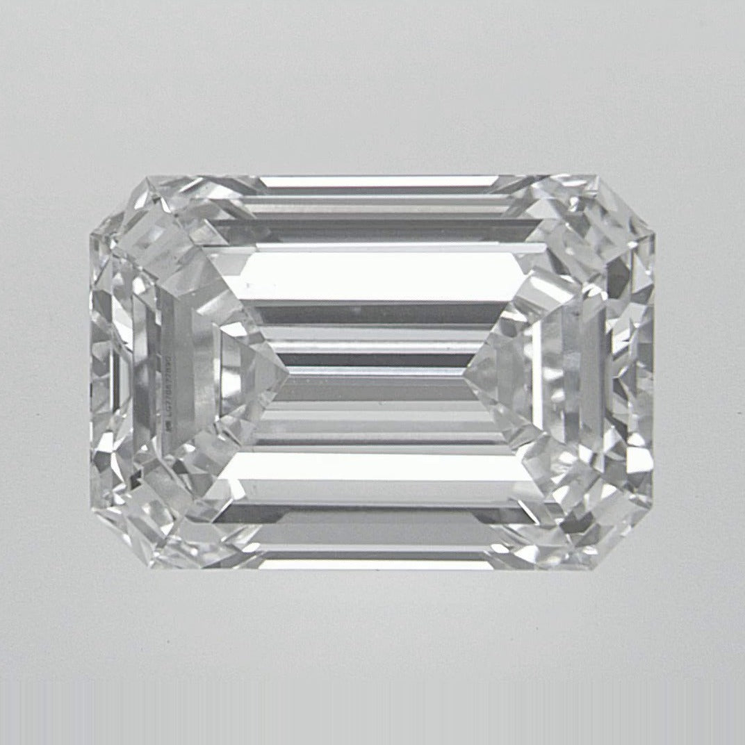 3.02 ct lab-grown diamond, emerald cut | Sapphire Row · cut7
