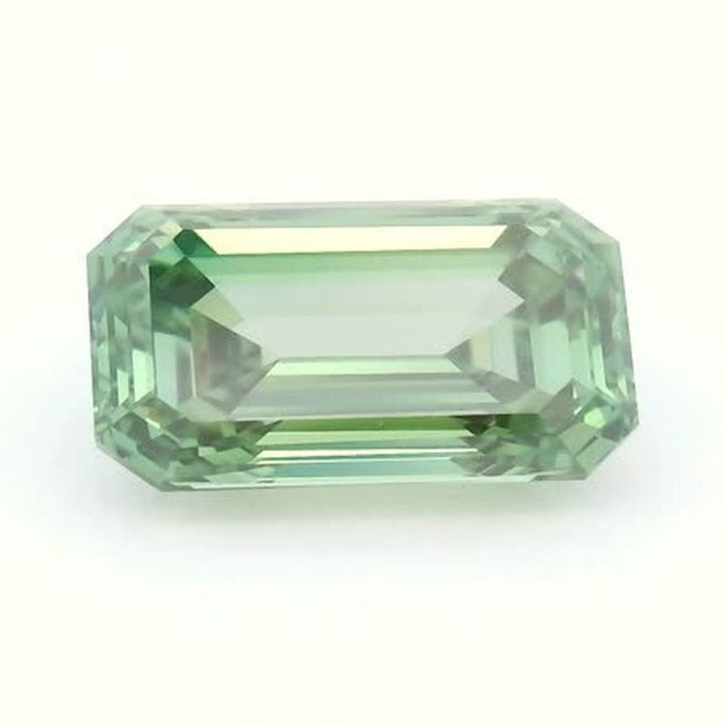 1.01 ct lab-grown fancy vivid green diamond, emerald cut | Sapphire Row · cut7