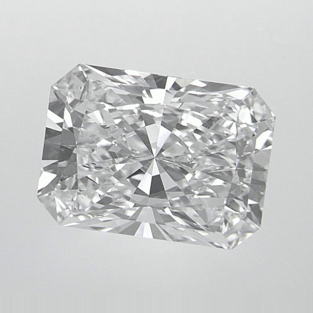 2.76 ct Lab-Grown Diamond – E VS1 – Radiant Cut – IGI Certified — Sapphire Row · cut7