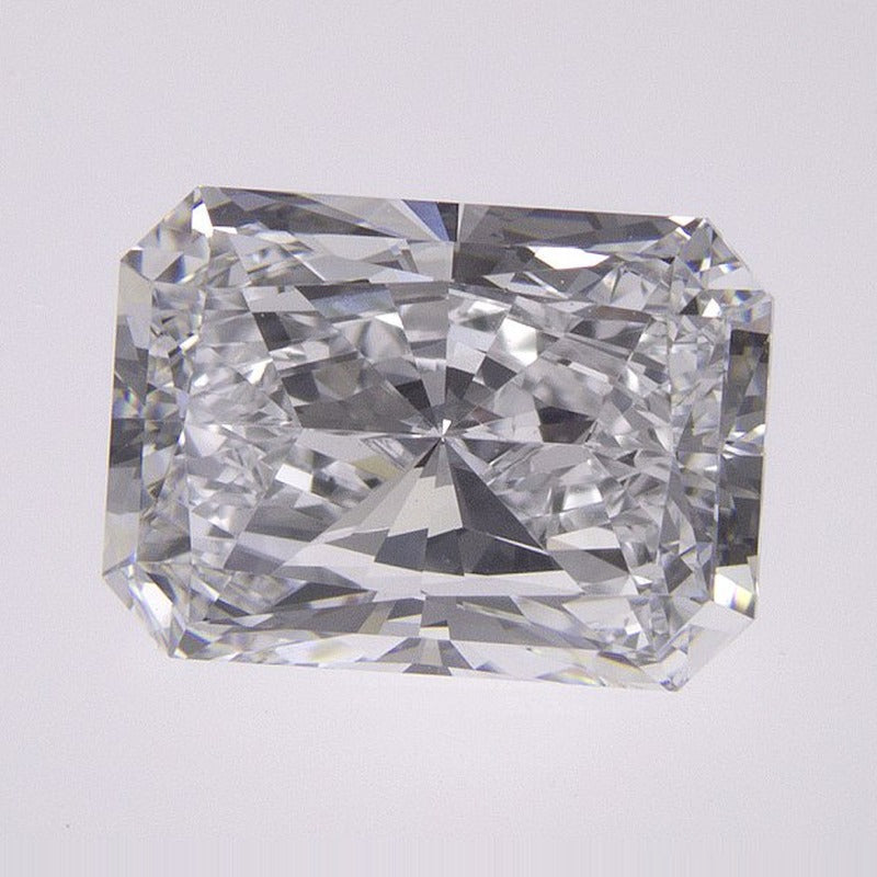 2.24 ct Lab-Grown Diamond – D VVS1 – Radiant Cut – IGI Certified — Sapphire Row · cut7