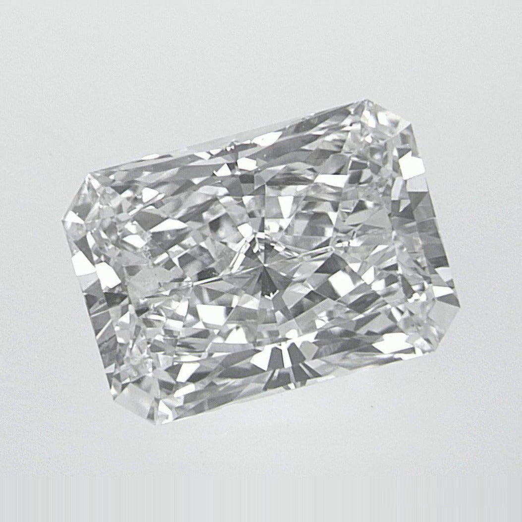 2.10 ct Lab-Grown Diamond – E VS1 – Radiant Cut – IGI Certified — Sapphire Row · cut7