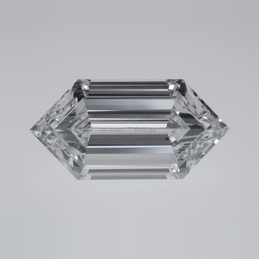 2.06 ct Lab-Grown Diamond – D VS1 – Elongated Hexagon Cut – Duchess Step-cut – GIA Certified — Sapphire Row · cut7