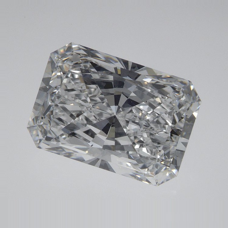 3.04 ct Lab-Grown Diamond – D VVS2 – Radiant Cut – IGI Certified — Sapphire Row · cut7