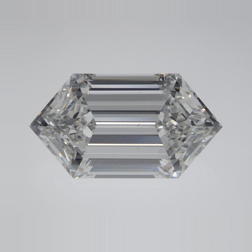 3.70 ct Lab-Grown Diamond – F VS1 – Elongated Hexagon Cut – Duchess Step-cut – GIA Certified — Sapphire Row · cut7