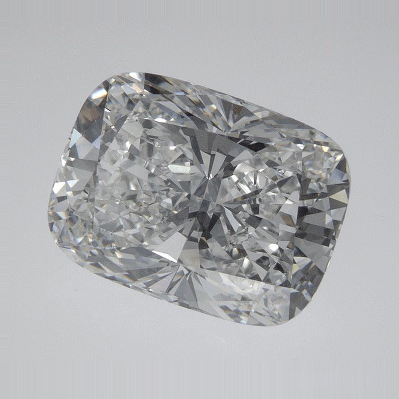 2.85 ct Lab-Grown Diamond – E VVS2 – Elongated Cushion Cut – IGI Certified — Sapphire Row · cut7