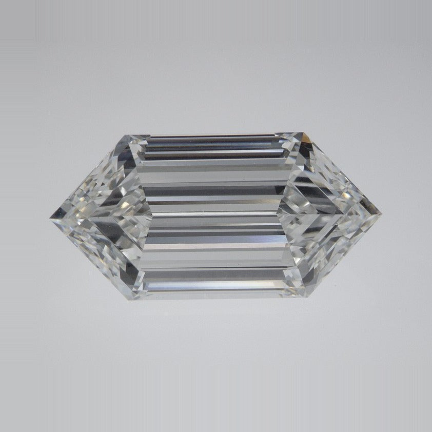 5.32 ct Lab-Grown Diamond – E VVS2 – Elongated Hexagon Cut – Duchess Step-cut – IGI Certified — Sapphire Row · cut7