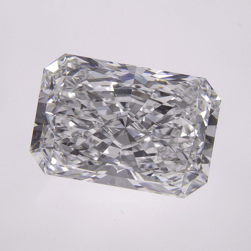 3.01 ct Lab-Grown Diamond – E VVS2 – Radiant Cut – IGI Certified — Sapphire Row · cut7
