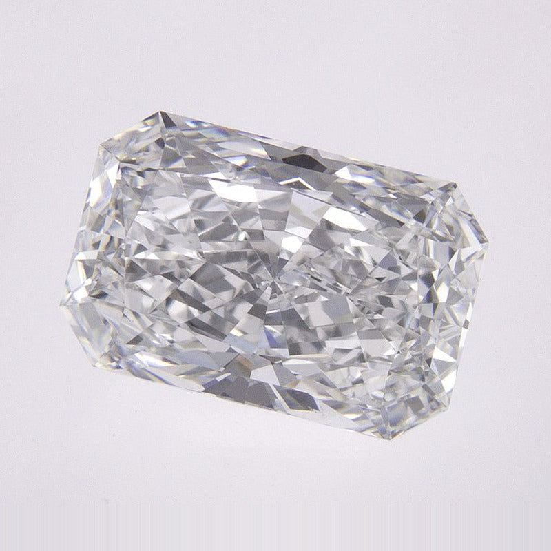2.81 ct Lab-Grown Diamond – D VVS1 – Radiant Cut – IGI Certified — Sapphire Row · cut7