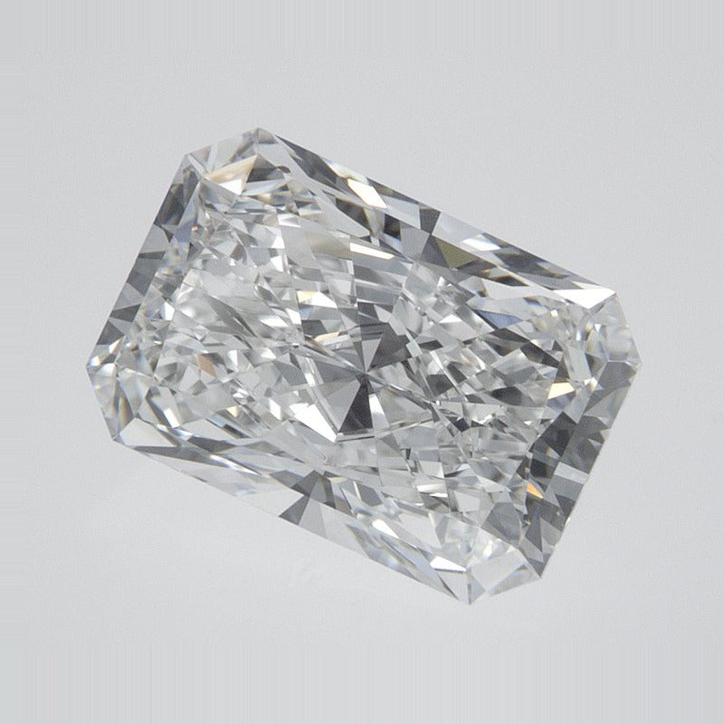 2.23 ct Lab-Grown Diamond – E VVS1 – Radiant Cut – GIA Certified — Sapphire Row · cut7