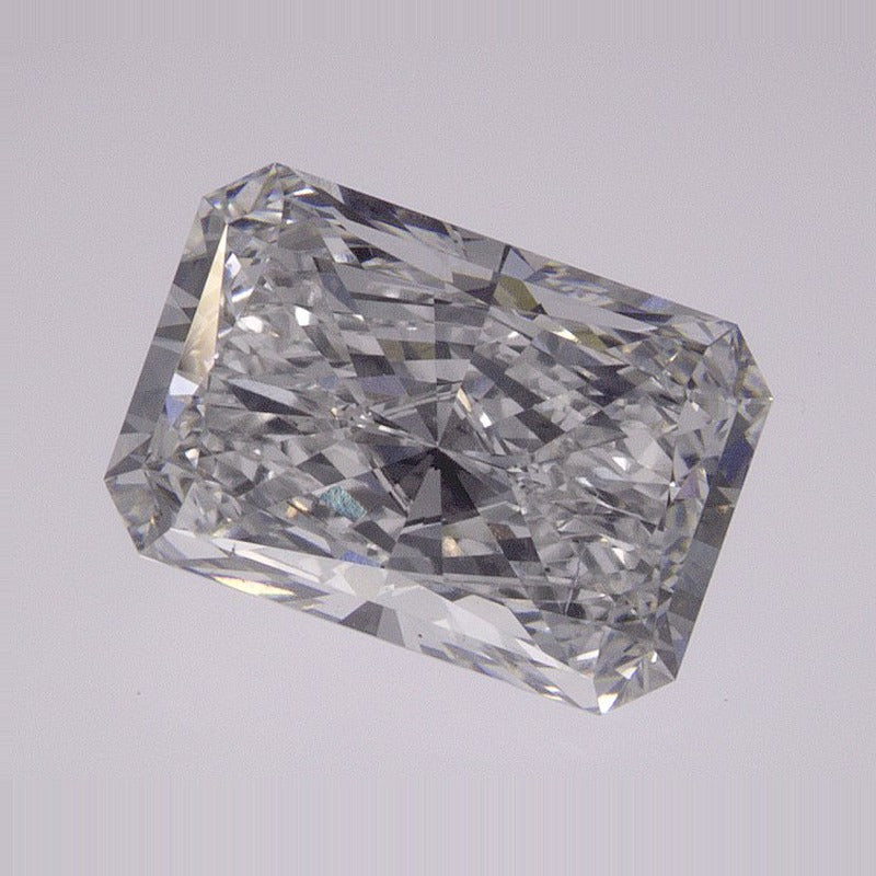 2.01 ct Lab-Grown Diamond – E SI1 – Radiant Cut – IGI Certified — Sapphire Row · cut7