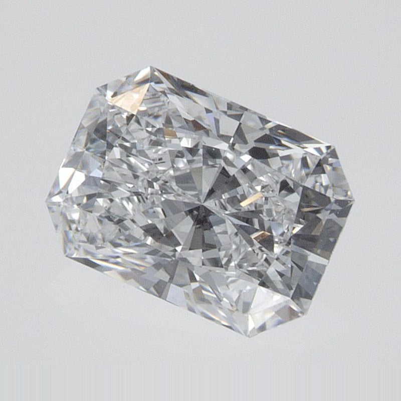 0.79 ct Lab-Grown Diamond – D VS1 – Radiant Cut – IGI Certified — Sapphire Row · cut7