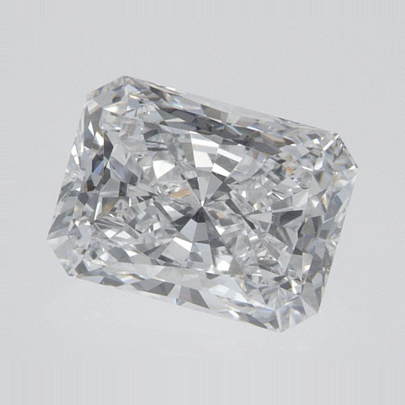 0.76 ct Lab-Grown Diamond – D VVS1 – Radiant Cut – IGI Certified — Sapphire Row · cut7