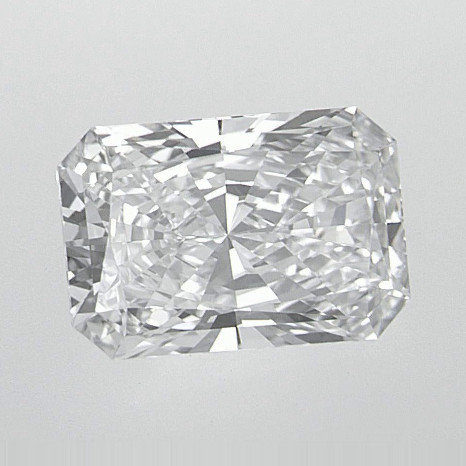 1.58 ct Lab-Grown Diamond – E VVS2 – Radiant Cut – IGI Certified — Sapphire Row · cut7