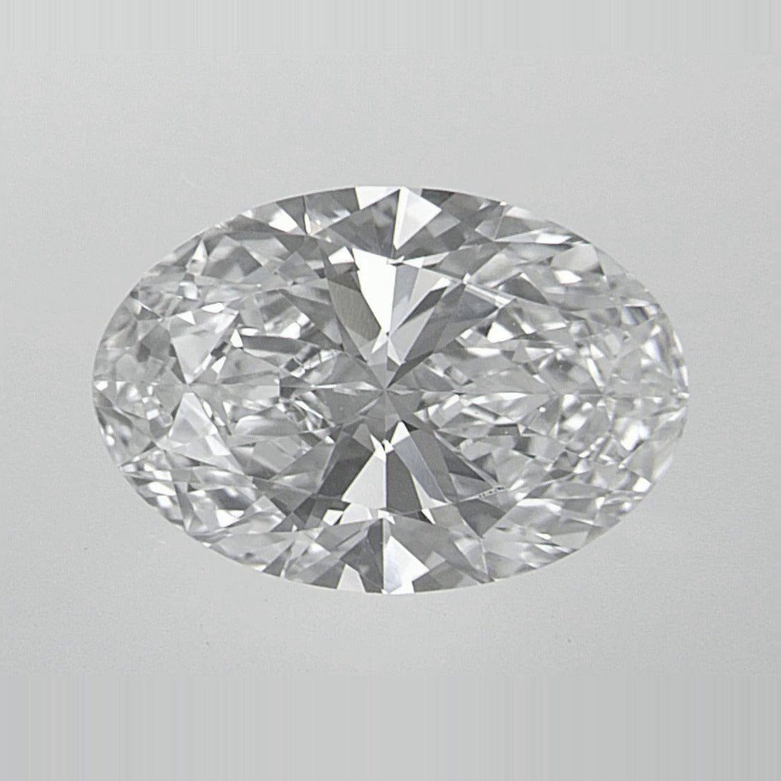 1.95 ct Lab-Grown Diamond – D VVS2 – Oval Cut – IGI Certified — Sapphire Row · cut7