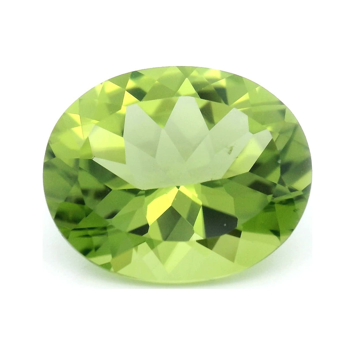 4.80 ct Natural Green Peridot (Untreated) – Oval Cut — Sapphire Row · cut7