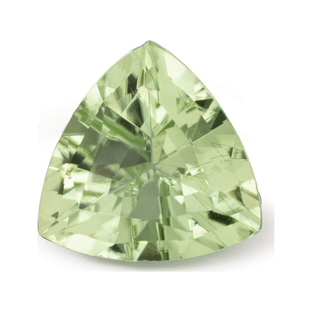 2.60 ct Natural Green Peridot (Untreated) – Trillion Cut – Norway — Sapphire Row · cut7