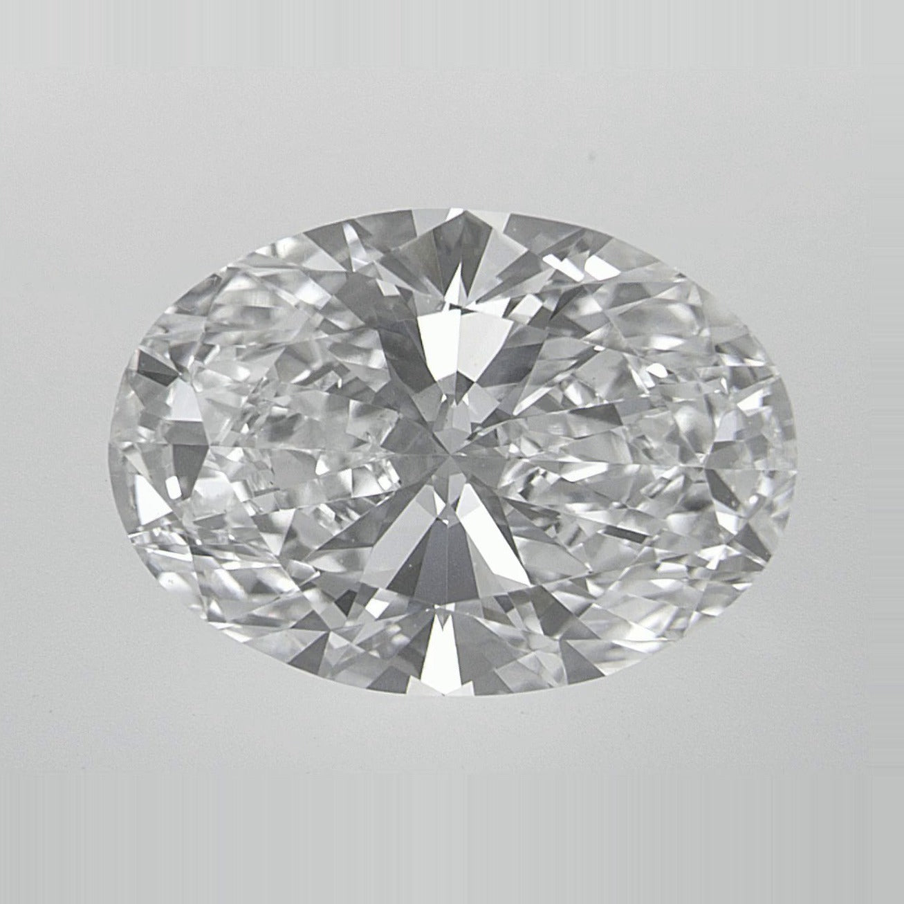 4.05 ct Lab-Grown Diamond – E VVS2 – Oval Cut – IGI Certified — Sapphire Row · cut7