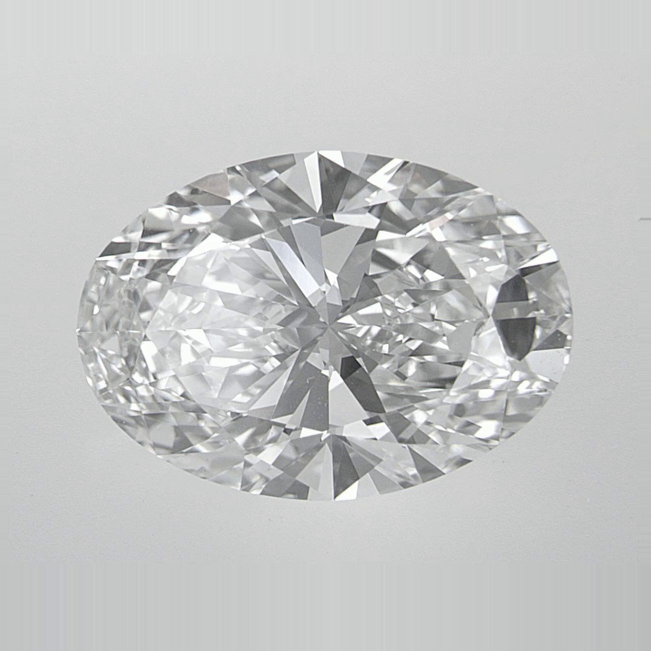 3.92 ct Lab-Grown Diamond – E VVS2 – Oval Cut – IGI Certified — Sapphire Row · cut7
