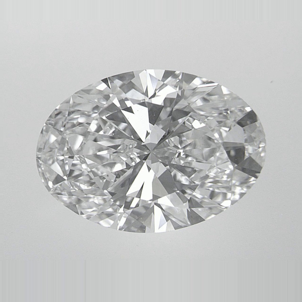 3.90 ct Lab-Grown Diamond – E VVS2 – Oval Cut – IGI Certified — Sapphire Row · cut7