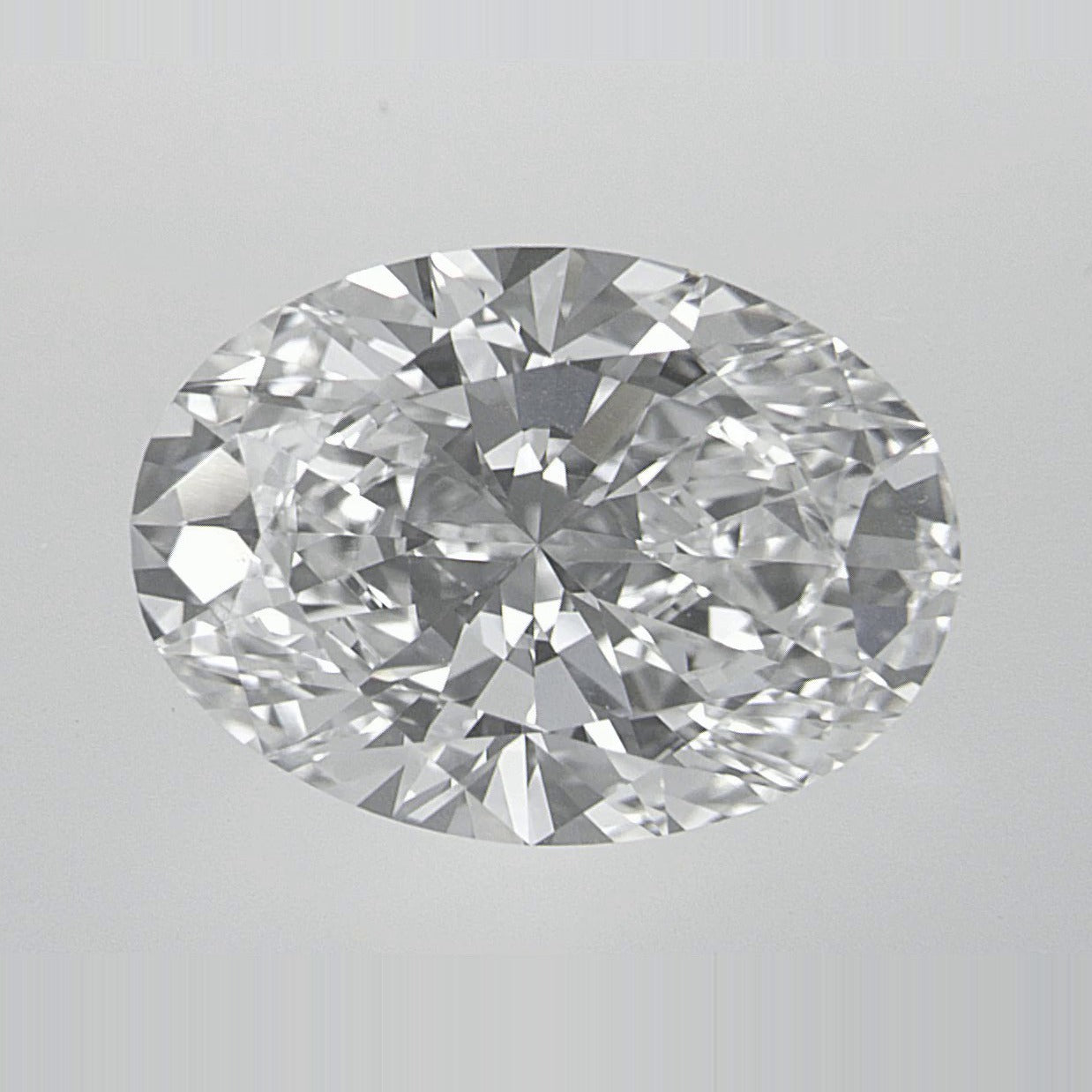 3.08 ct Lab-Grown Diamond – E VVS2 – Oval Cut – IGI Certified — Sapphire Row · cut7