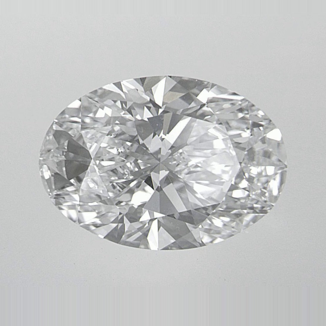 2.04 ct Lab-Grown Diamond – D VVS2 – Oval Cut – IGI Certified — Sapphire Row · cut7