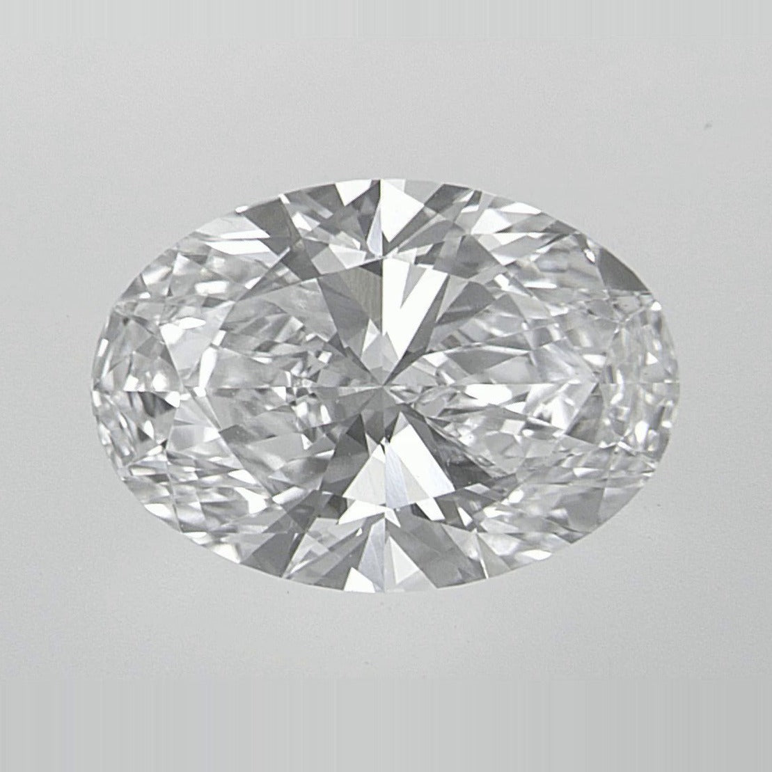 2.02 ct Lab-Grown Diamond – D VVS2 – Oval Cut – IGI Certified — Sapphire Row · cut7