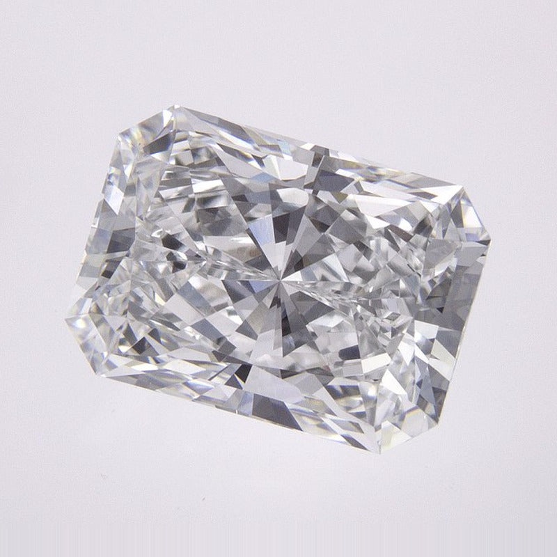 3.07 ct Lab-Grown Diamond – D VVS2 – Radiant Cut – IGI Certified — Sapphire Row · cut7