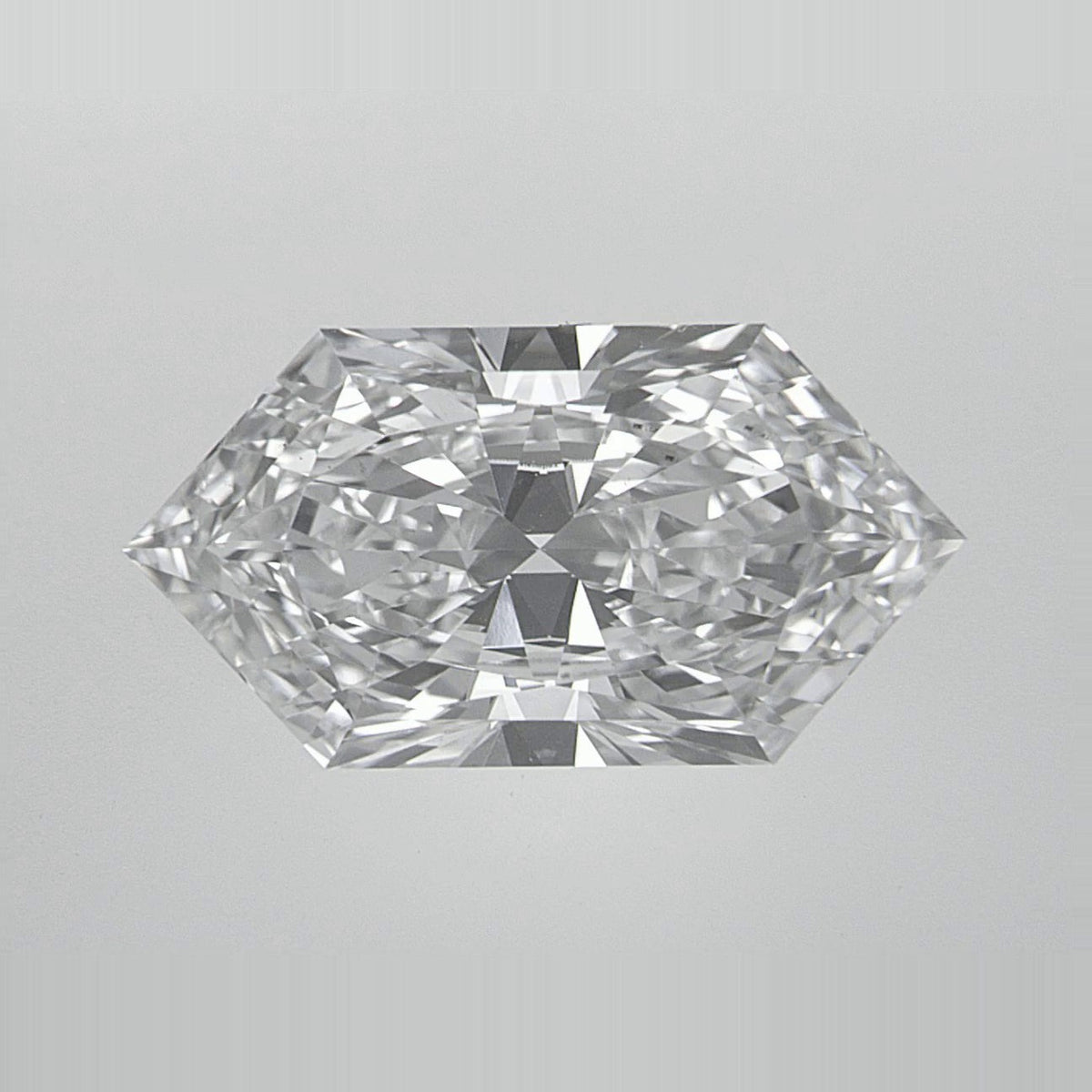3.06 ct Lab-Grown Diamond – D VS1 – Elongated Hexagon Duchess Faceted-cut – IGI Certified — Sapphire Row · cut7