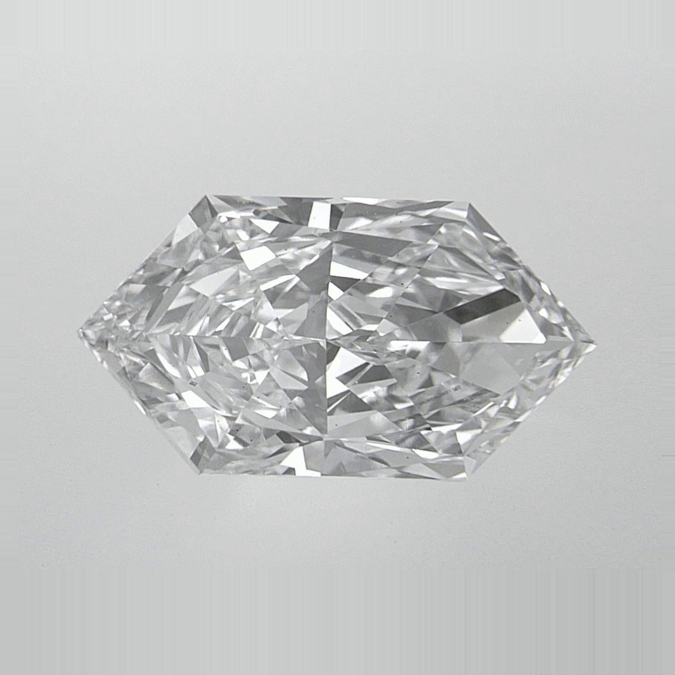 3.01 ct Lab-Grown Diamond – D VS1 – Elongated Hexagon Duchess Faceted-cut – IGI Certified — Sapphire Row · cut7