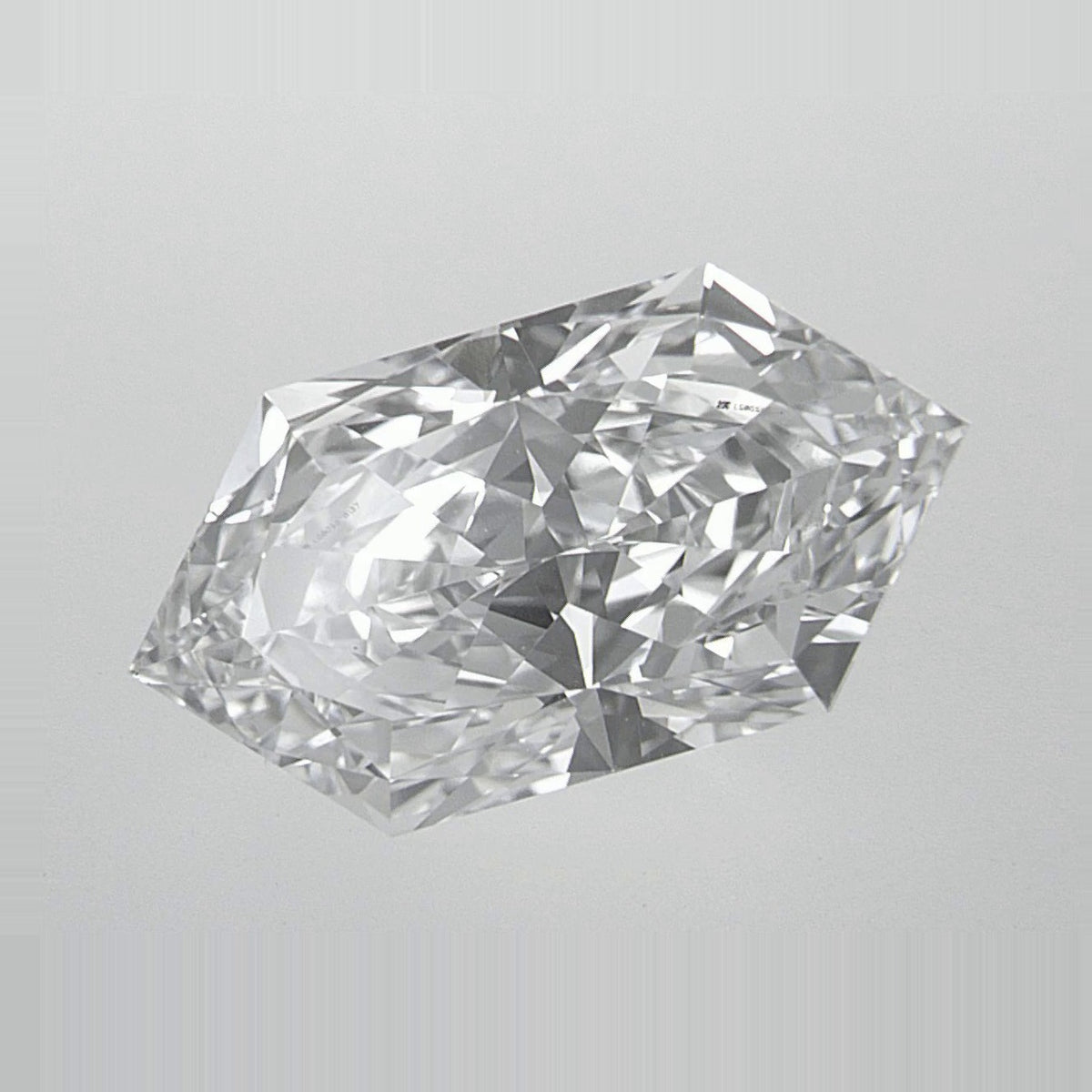 3.00 ct Lab-Grown Diamond – D VS1 – Elongated Hexagon Duchess Faceted-cut – IGI Certified — Sapphire Row · cut7