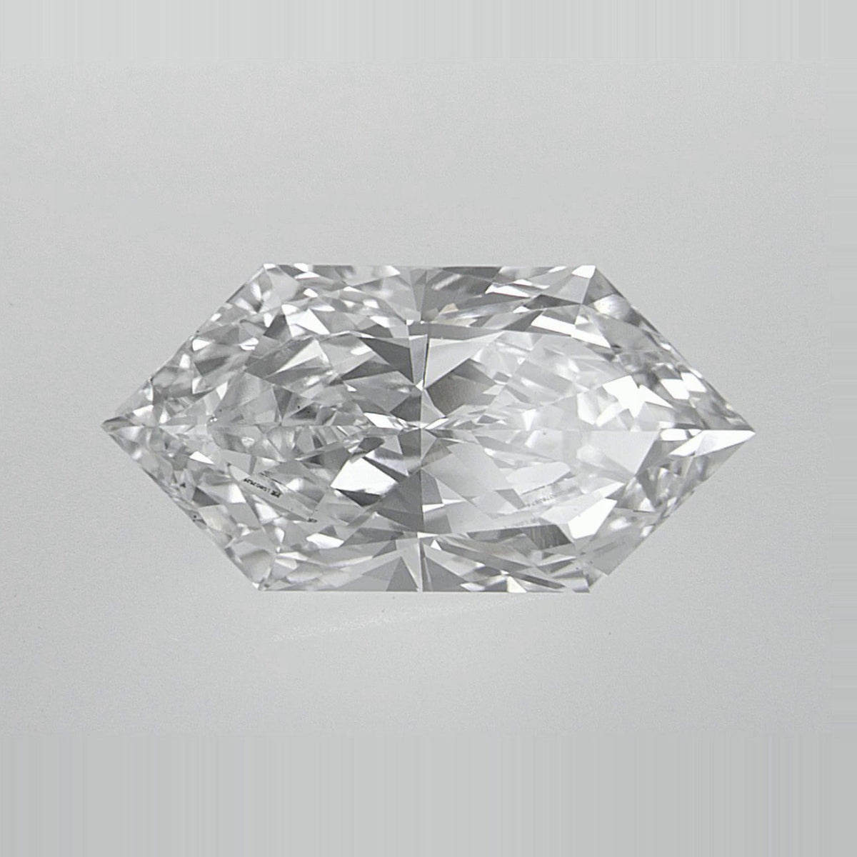 2.67 ct Lab-Grown Diamond – D VS1 – Elongated Hexagon Duchess Faceted-cut – IGI Certified — Sapphire Row · cut7
