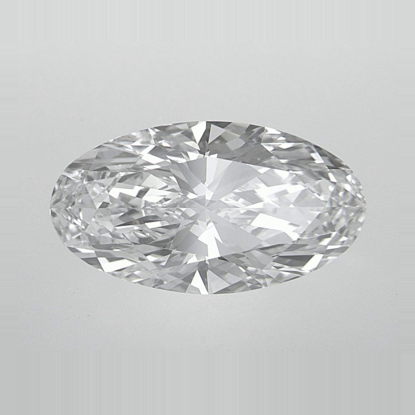 2.57 ct Lab-Grown Diamond – D VVS1 – Elongated Oval Cut – IGI Certified — Sapphire Row · cut7
