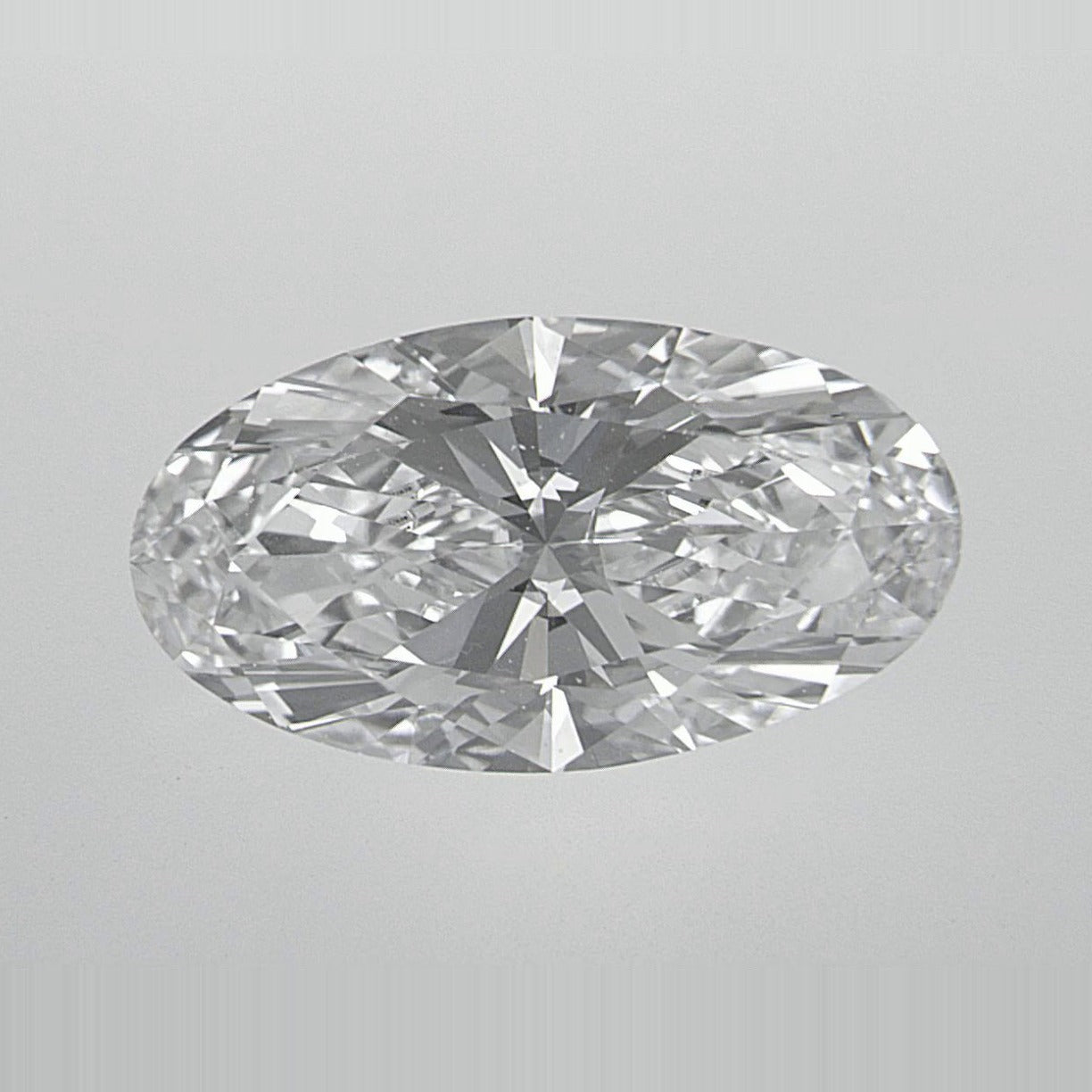 1.85 ct Lab-Grown Diamond – E VVS2 – Elongated Oval Cut – IGI Certified — Sapphire Row · cut7