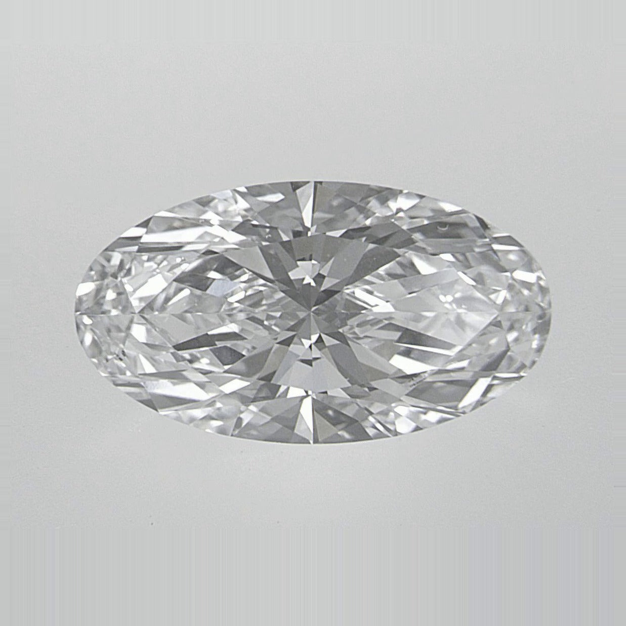 1.85 ct Lab-Grown Diamond – D VS1 – Elongated Oval Cut – IGI Certified — Sapphire Row · cut7