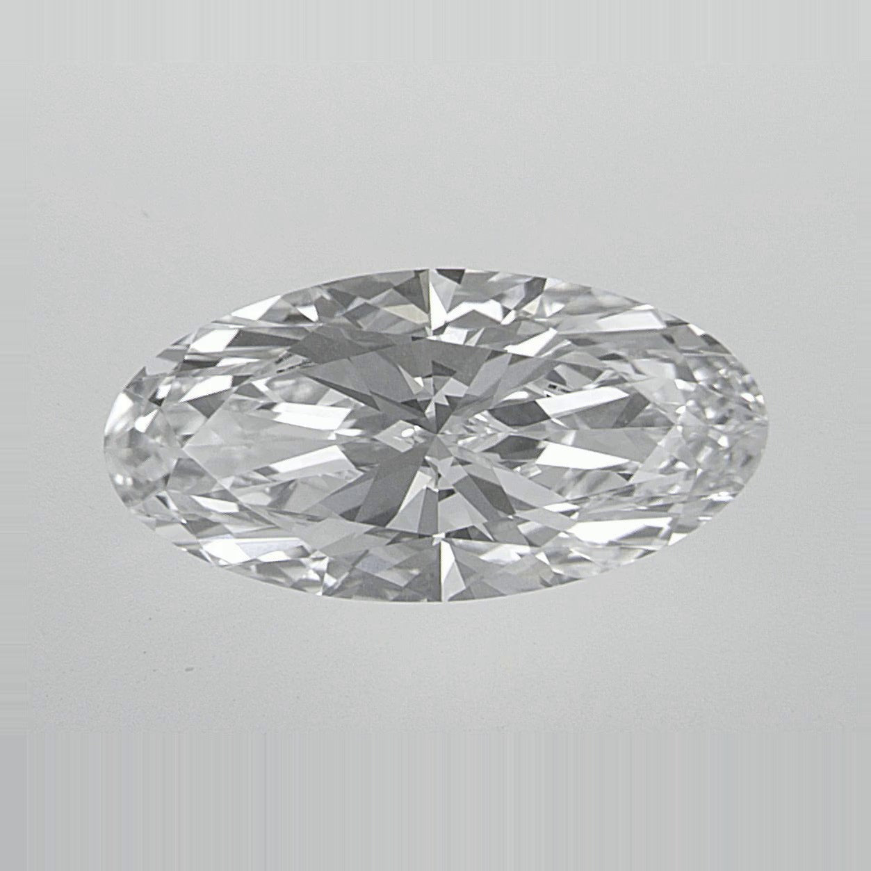1.59 ct Lab-Grown Diamond – D VVS2 – Elongated Oval Cut – IGI Certified — Sapphire Row · cut7