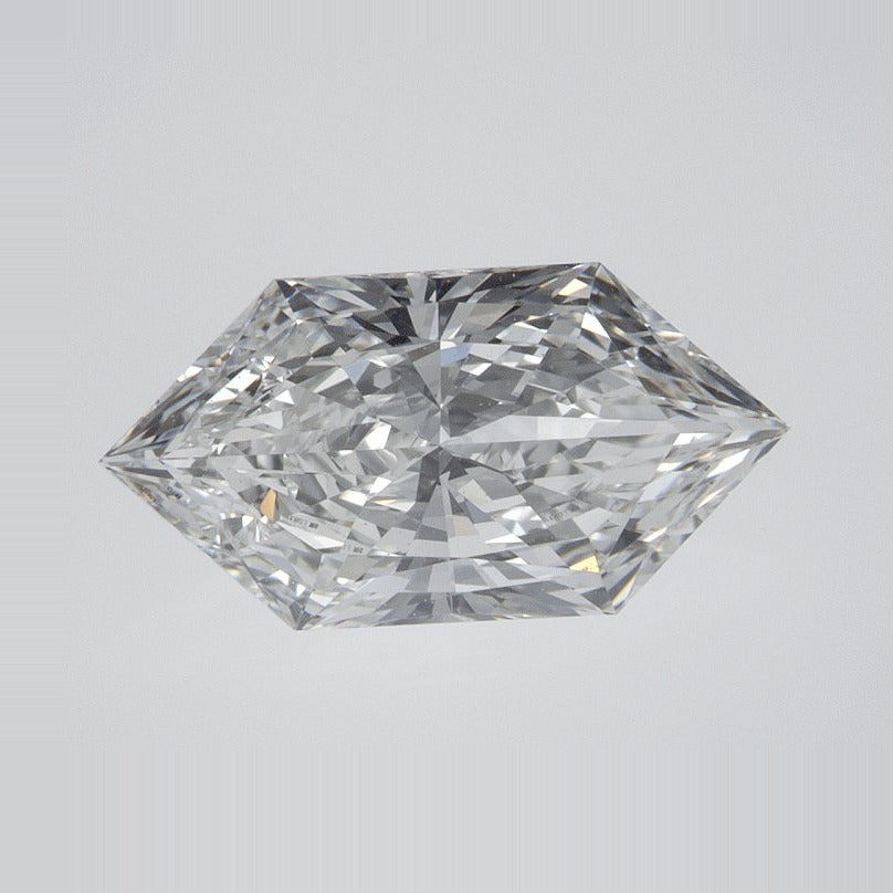 1.54 ct Lab-Grown Diamond – E VVS2 – Elongated Hexagon Duchess Faceted-cut – IGI Certified — Sapphire Row · cut7