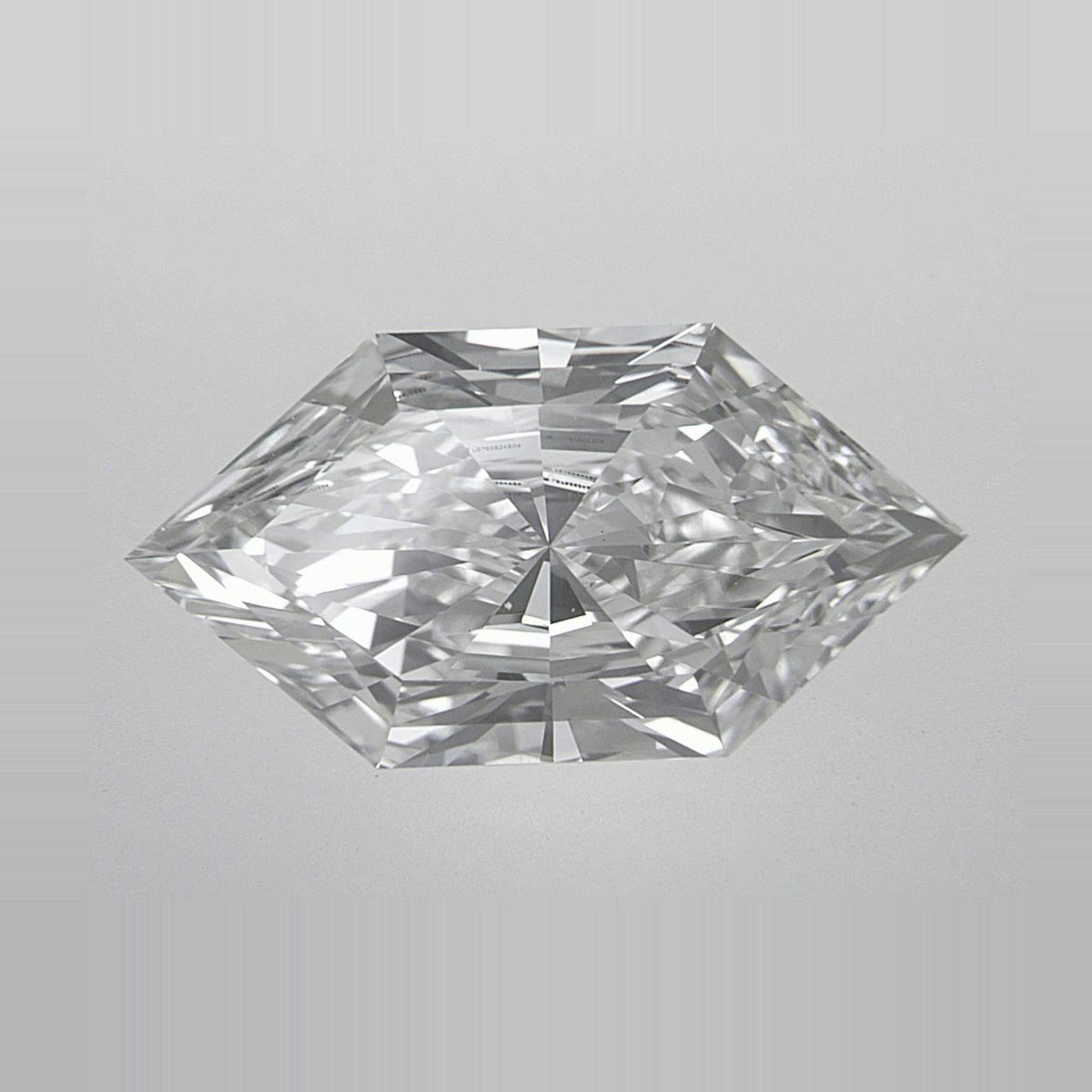 3.44 ct Lab-Grown Diamond – F VVS2 – Elongated Hexagon Duchess Faceted-cut – IGI Certified — Sapphire Row · cut7