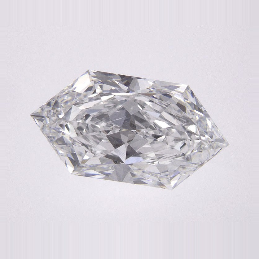 2.58 ct Lab-Grown Diamond – D VVS2 – Elongated Hexagon Duchess Faceted-cut – IGI Certified — Sapphire Row · cut7
