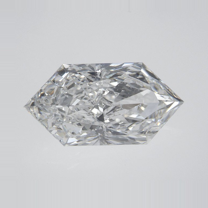 2.06 ct Lab-Grown Diamond – D VVS2 – Elongated Hexagon Duchess Faceted-cut – IGI Certified — Sapphire Row · cut7