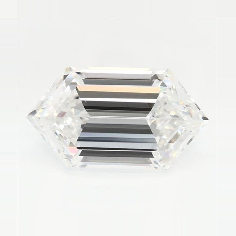 2.01 ct Lab-Grown Diamond – E VS1 – Elongated Hexagon Duchess Step-cut – GCAL Certified — Sapphire Row · cut7