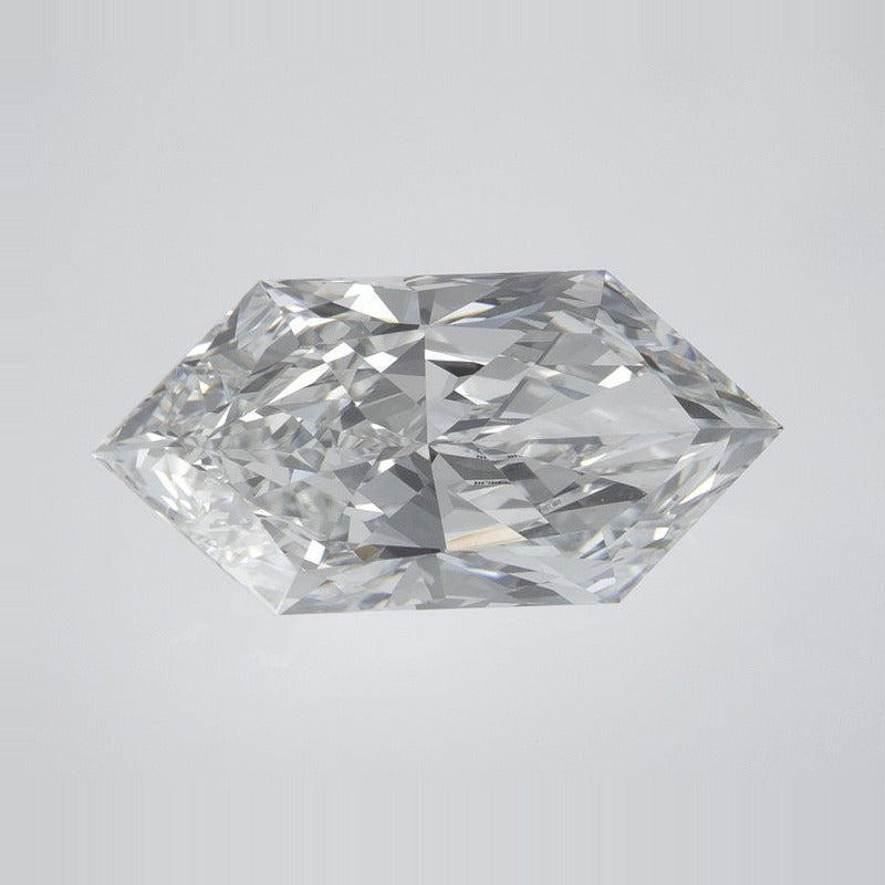 4.23 ct Lab-Grown Diamond – F VVS2 – Elongated Hexagon Duchess Faceted-cut – IGI Certified — Sapphire Row · cut7