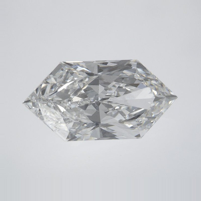 4.20 ct Lab-Grown Diamond – F VVS2 – Elongated Hexagon Duchess Faceted-cut – IGI Certified — Sapphire Row · cut7