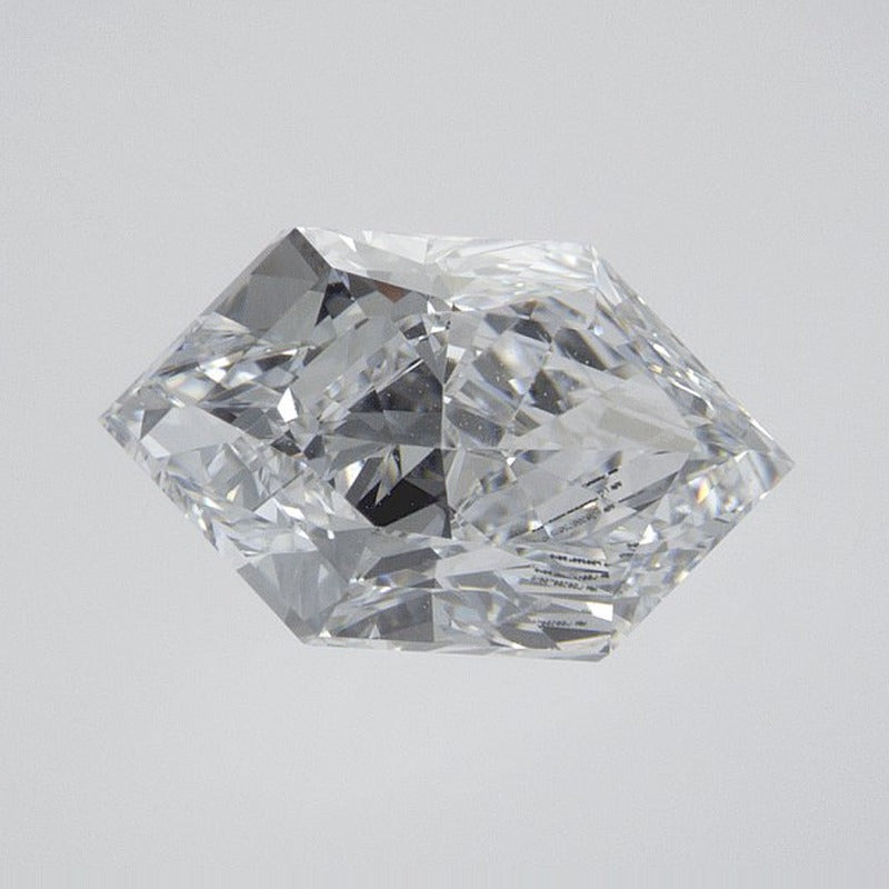 1.84 ct Lab-Grown Diamond – D VVS1 – Elongated Hexagon Duchess Faceted-cut – IGI Certified — Sapphire Row · cut7