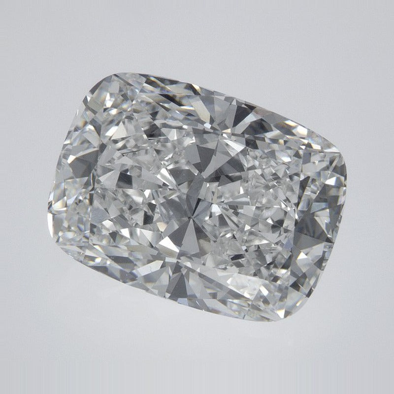 4.25 ct Lab-Grown Diamond – D VVS2 – Elongated Cushion Cut – IGI Certified — Sapphire Row · cut7